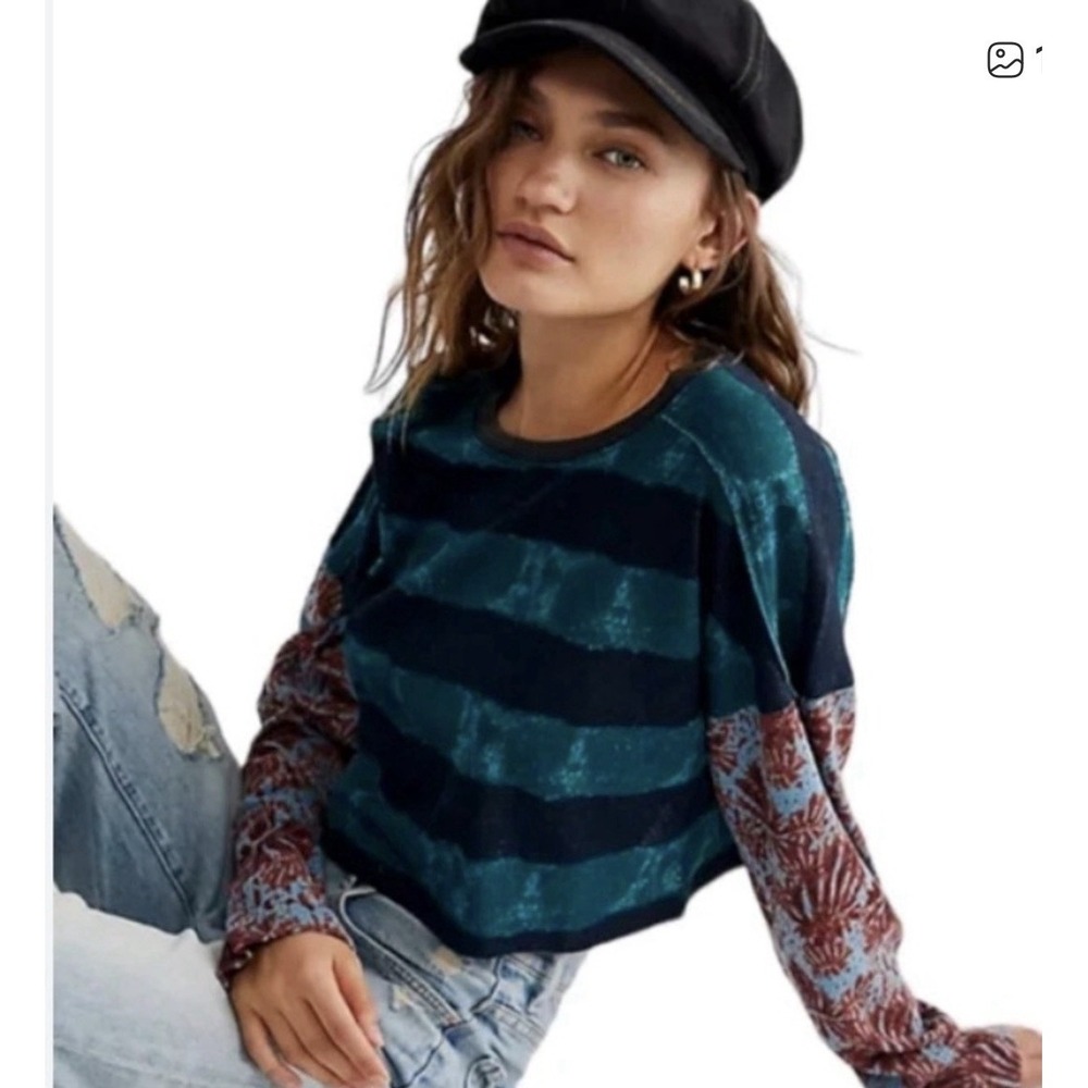 WE THE FREE BY FREE PEOPLE JAMIE CROPPED LONG SLEEVE TEE GREEN BLACK MAUVE MED - Picture 2 of 13